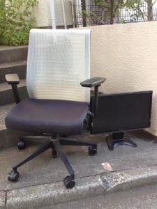 名古屋市　北区　椅子処分　PC処分　安く処分するならラビットイヤーにお電話下さい！