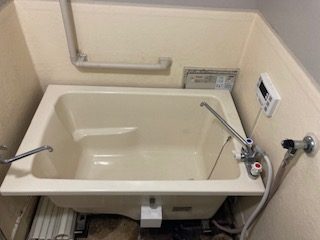 県営万場東住宅で風呂釜と浴槽の回収17000円！市営住宅、県営住宅なら  